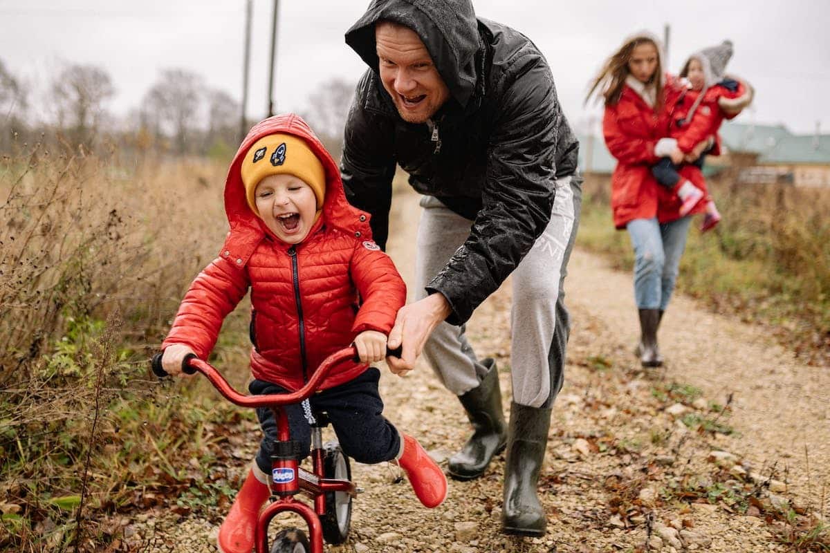 Les meilleures techniques pour enseigner le vélo aux enfants de 8 ans